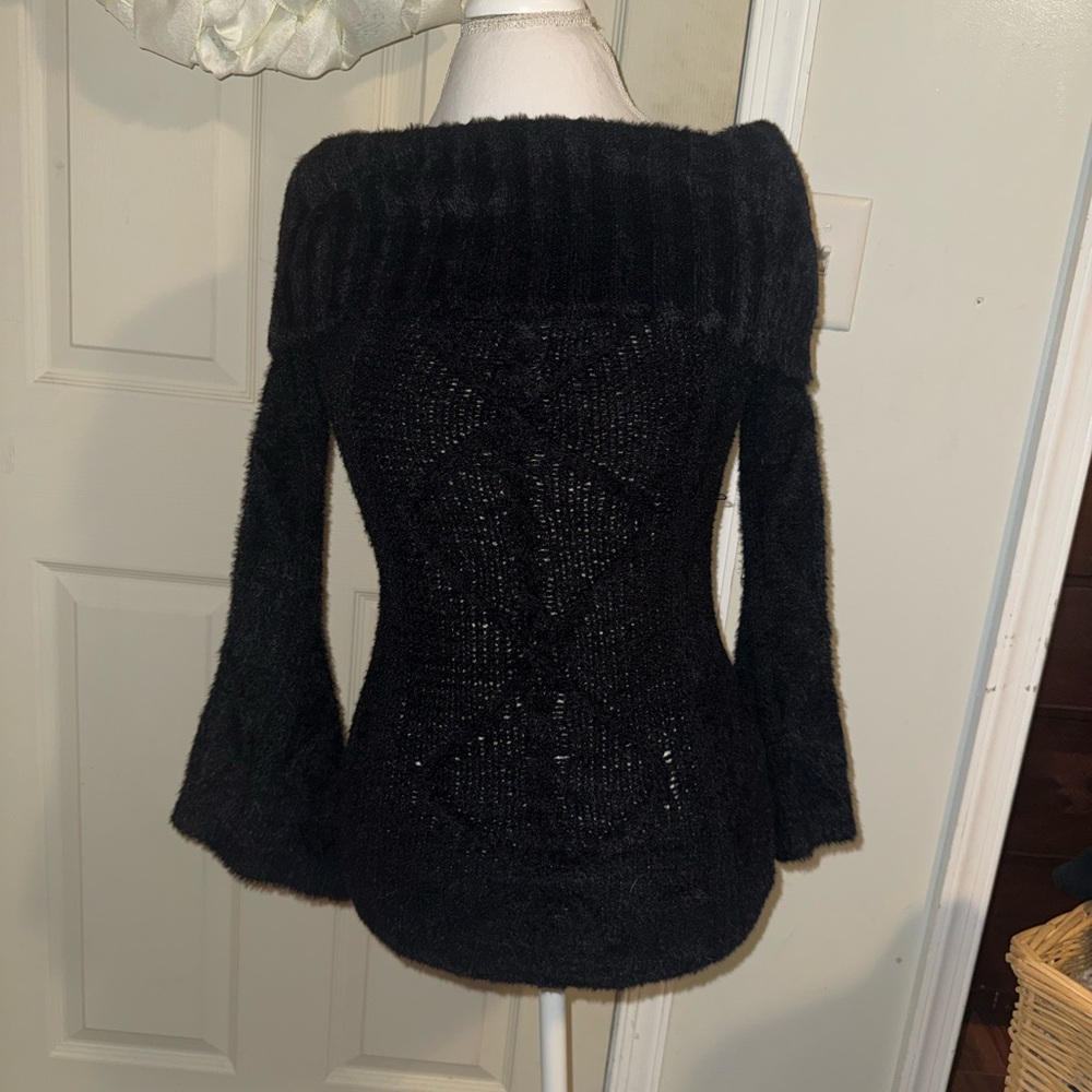 Forever 21 Black Off-Shoulder Sweater